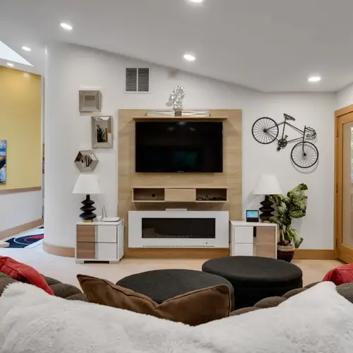Spacious seating and a welcoming atmosphere make it easy to feel right at home.