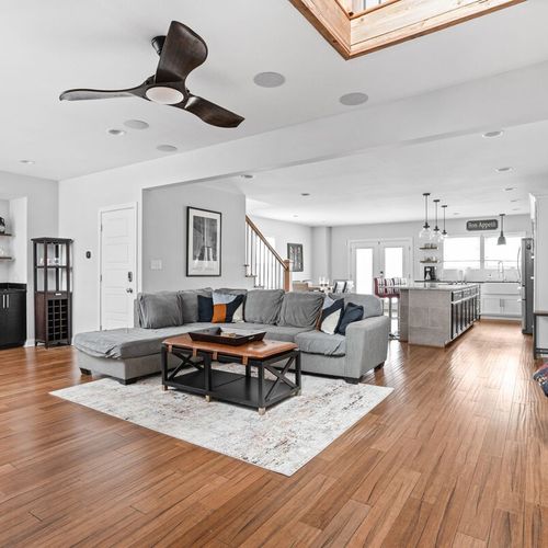 Welcome to our super inviting living room, the perfect space to relax and hang out with friends and family.