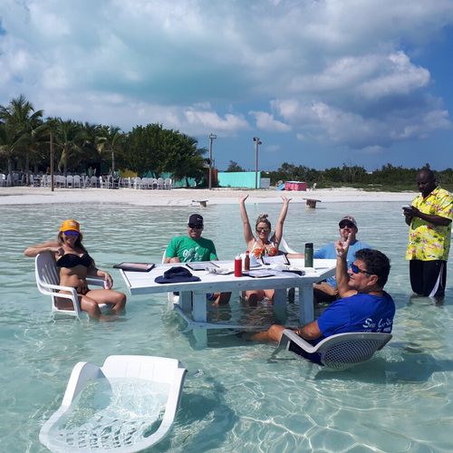Lunch in the ocean