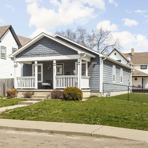 Savor the charm of our chic and recently remodeled home, an ideal setting for family get-togethers, cultural explorations, or a leisurely retreat. Every corner invites you to create lasting memories in a space where comfort meets style