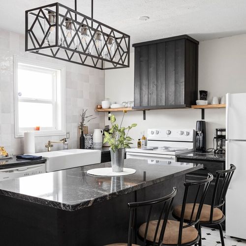 Be impressed by our vibrant and fully-equipped kitchen – a clean haven that awaits your culinary creativity. With basic cooking essentials and appliances at your fingertips, feel at home as you create delightful meals during your stay.