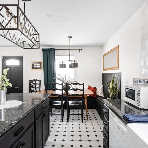 Be impressed by our vibrant and fully-equipped kitchen – a clean haven that awaits your culinary creativity. With basic cooking essentials and appliances at your fingertips, feel at home as you create delightful meals during your stay.