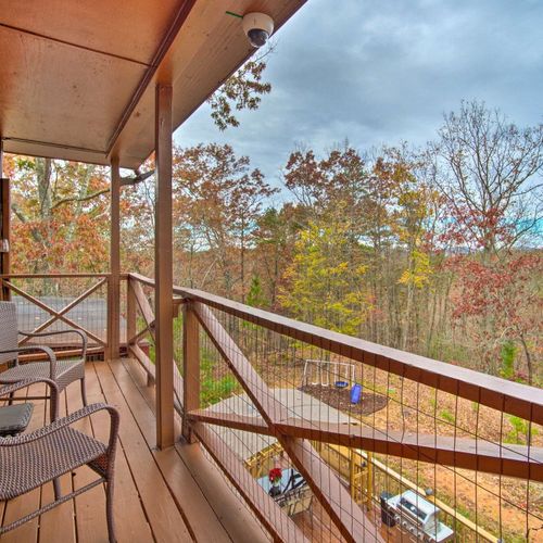 Private Balcony | 2nd Floor