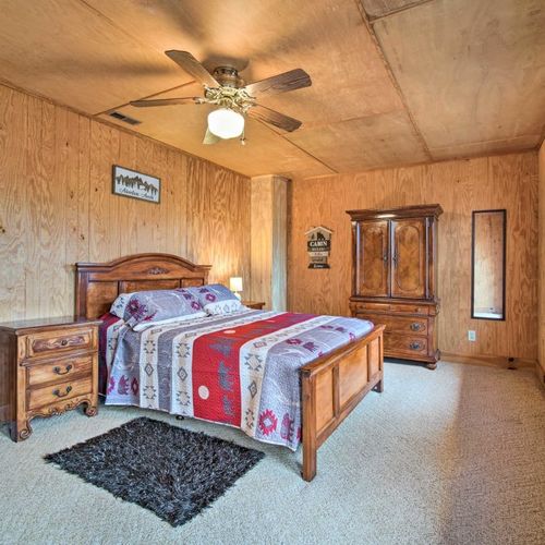 Bedroom 3 | Queen Bed | 2nd Floor | Smart TV