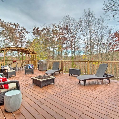 Private Deck