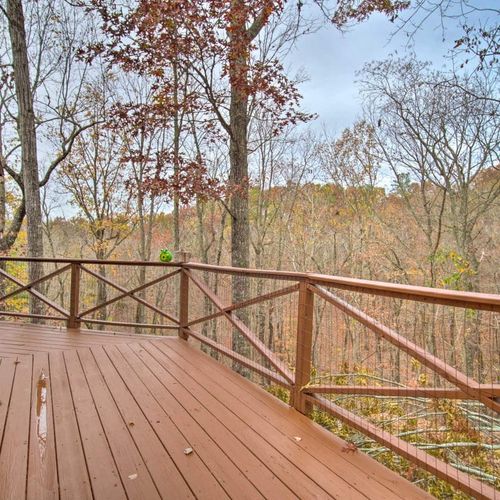 Private Deck