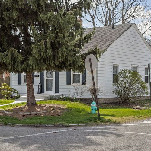 Relax in style at this chic and cozy bungalow.