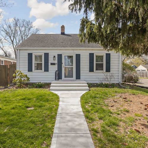 Relax in style at this chic and cozy bungalow.