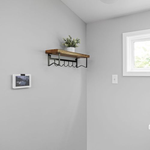 We ensure that every corner is adorned with simple yet elegant decor, adding a touch of sophistication throughout.