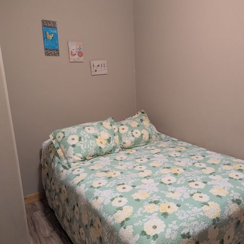 Cabin 1 BEDROOM:  The bedroom features a double bed as well, allowing 6 people to sleep in the cabin.