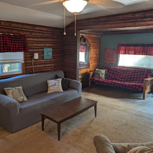 OVERVIEW:  The very comfy and cozy living room