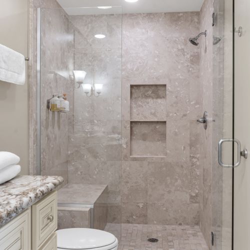 Tiled shower with built-in shelves