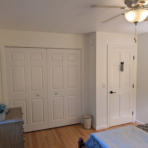 THE BIRCHES BY THE LAKE: Bedroom #2 (second floor)