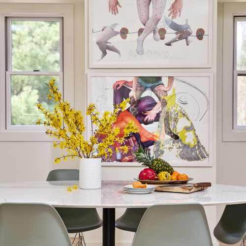 The guest house dining room.