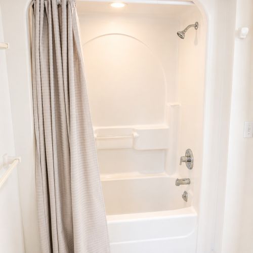 BATHROOM #2 (SECOND FLOOR):  Common full bathroom on the second floor.