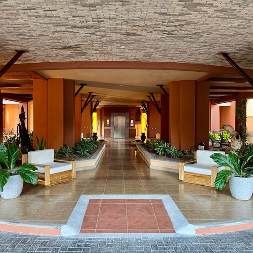 Naxos resort-style entrance with elevator