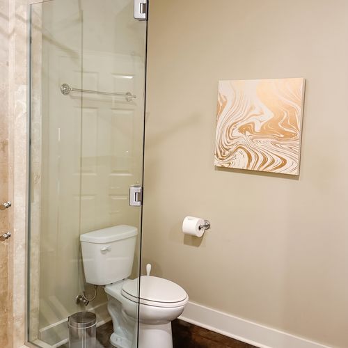 Fresh and polished bathroom retreat