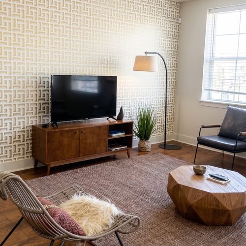Relaxed lounge with entertainment area
