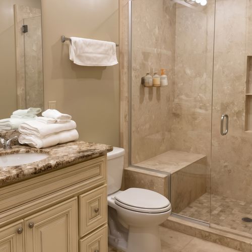 Refresh & Unwind in Comfort