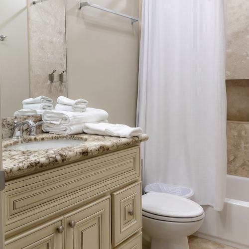 A Fresh & Inviting Bathroom