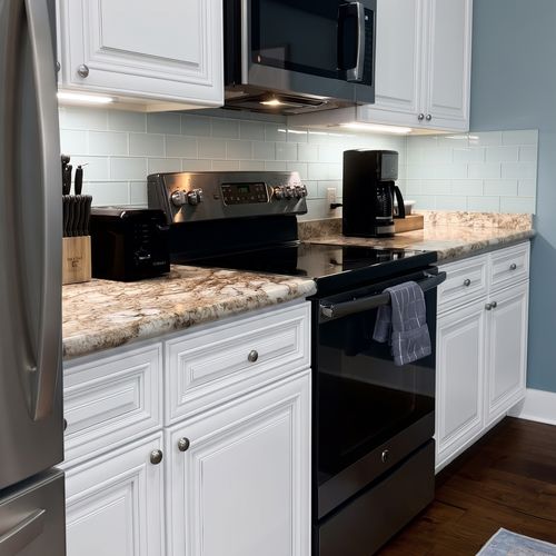 Cook, Sip & Stay Connected