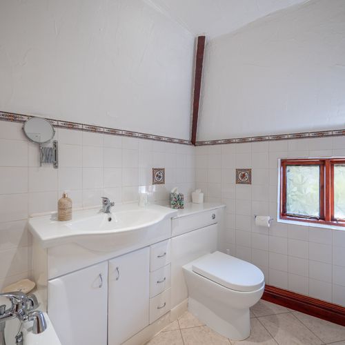 D438baf8 c734 4170 81dc 7ba550f347ed homerunner