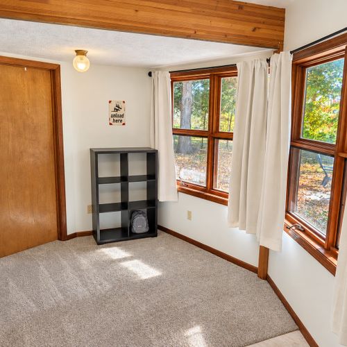 FOYER (FIRST FOYER):  The chalet has a very convenient front foyer, which is great for ski equipment and ski clothing!