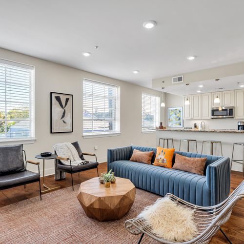 Spacious lounge flowing right into the kitchen