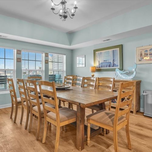 Dining area with balcony view
