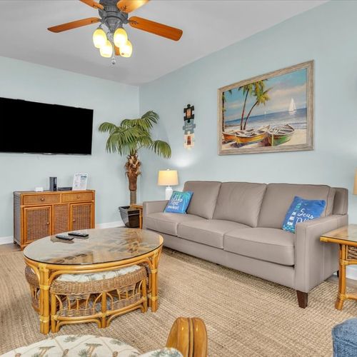 Spacious Living room with Smart TV