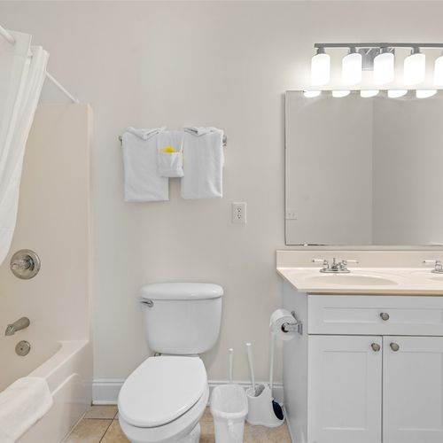 Full bath with shower/tub combo