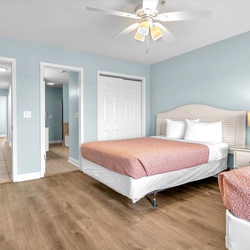 Second Floor Bedroom with Queen & Twin Bed with/ Ensuite