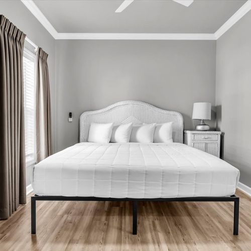 Bedroom 1 - First Floor with King