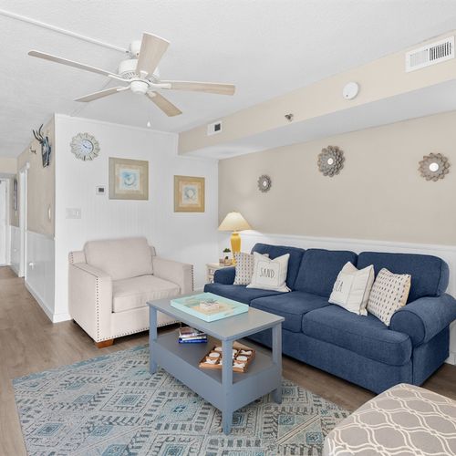 Living Room with view to Entrance