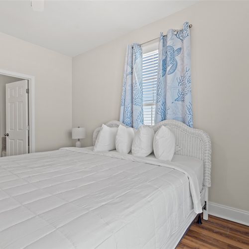 King bed with Ensuite