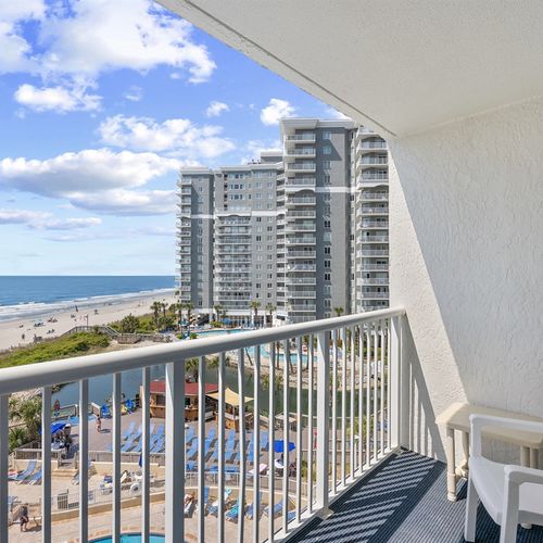 Expansive Beach View