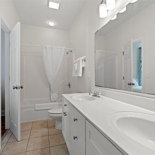 Double Vanity Full Bath with shower/tub combo