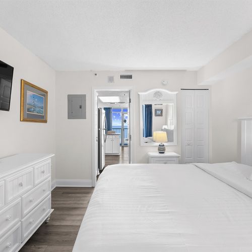 King Bed and view to balcony