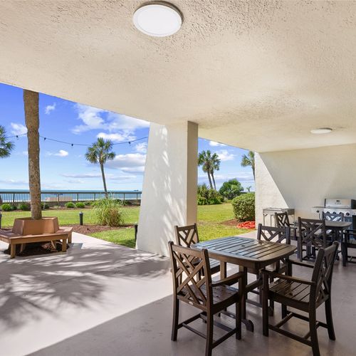 Covered Common Area Dining Area