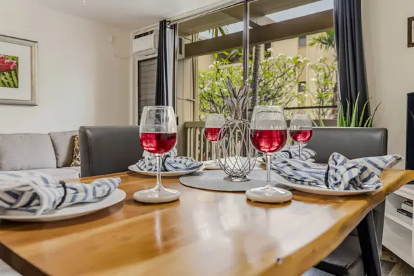 Dine In Style With Tropical Ambiance