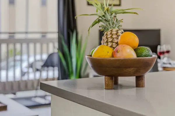 Fresh Island Welcome With Tropical Touches
