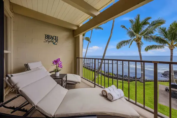 Wake Up To Breathtaking Oceanfront Bliss