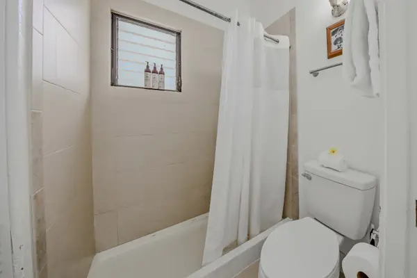Fresh & Modern Bathroom with Walk-In Shower