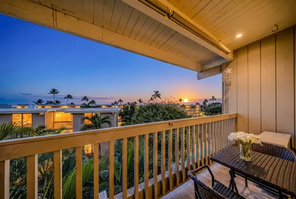 Twilight Balcony With Ocean Breezes