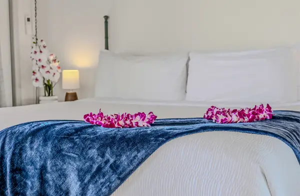 Sleep Wrapped In Island Comfort