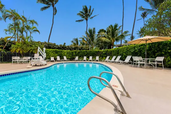 Plantation Hale Community Pool