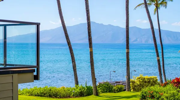 Breathtaking oceanfront views of Maui's coastline