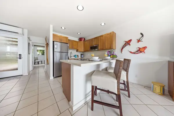 Modern Kitchen With Breakfast Bar