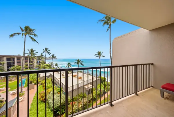 Elevated Ocean Vistas From Your Private Lanai Oasis