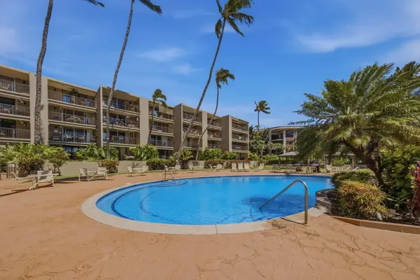 Grand Resort Swimming Pool And Sundeck